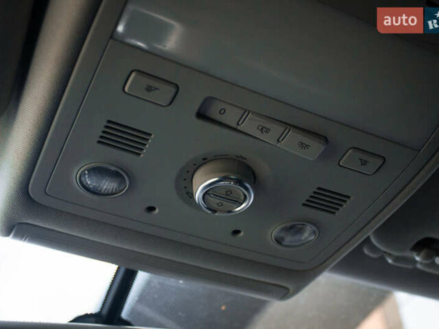 Сірий Фольксваген Туарег, об'ємом двигуна 2.97 л та пробігом 225 тис. км за 18500 $, фото 18 на Automoto.ua