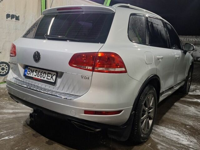 Серый Фольксваген Туарег, объемом двигателя 3 л и пробегом 304 тыс. км за 16600 $, фото 5 на Automoto.ua