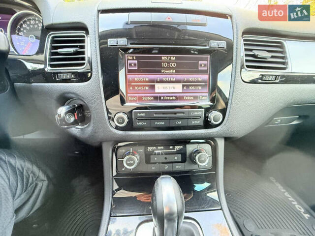 Сірий Фольксваген Туарег, об'ємом двигуна 3.6 л та пробігом 264 тис. км за 13900 $, фото 21 на Automoto.ua