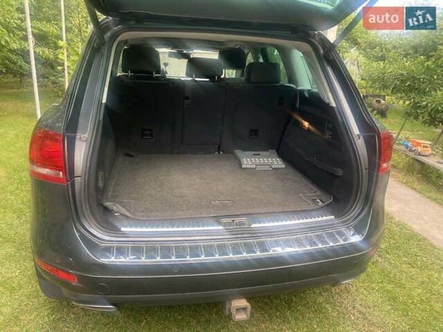 Сірий Фольксваген Туарег, об'ємом двигуна 2.97 л та пробігом 286 тис. км за 18700 $, фото 8 на Automoto.ua