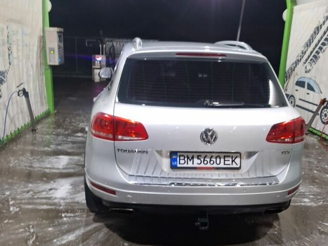 Серый Фольксваген Туарег, объемом двигателя 3 л и пробегом 304 тыс. км за 16600 $, фото 6 на Automoto.ua