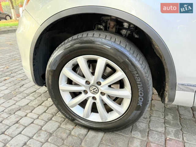 Сірий Фольксваген Туарег, об'ємом двигуна 3.6 л та пробігом 264 тис. км за 13900 $, фото 12 на Automoto.ua