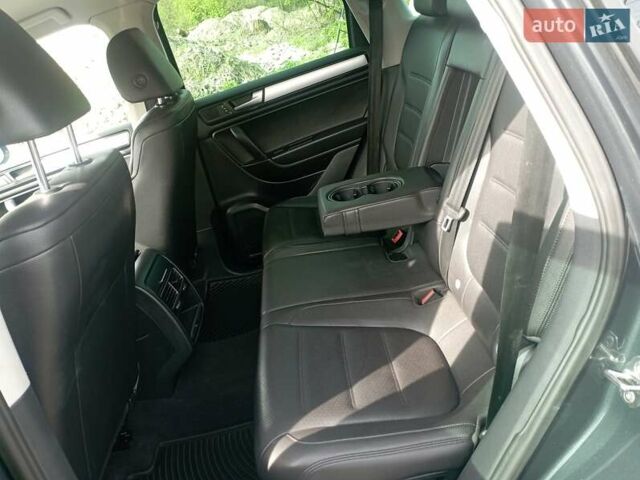 Серый Фольксваген Туарег, объемом двигателя 3.6 л и пробегом 212 тыс. км за 13999 $, фото 8 на Automoto.ua