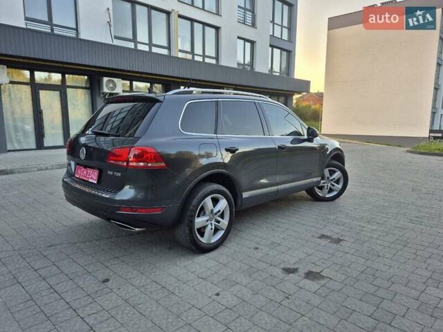 Серый Фольксваген Туарег, объемом двигателя 2.97 л и пробегом 248 тыс. км за 16500 $, фото 41 на Automoto.ua