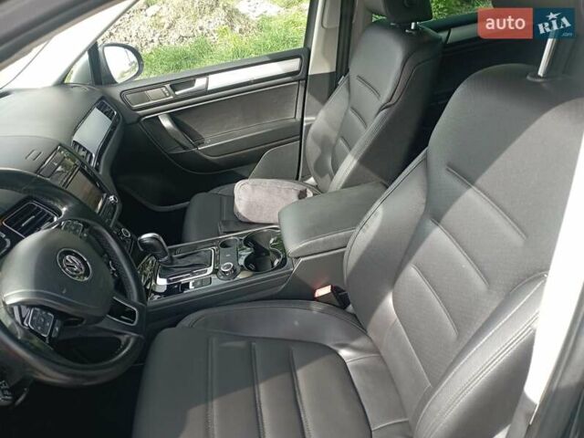 Серый Фольксваген Туарег, объемом двигателя 3.6 л и пробегом 212 тыс. км за 13999 $, фото 17 на Automoto.ua