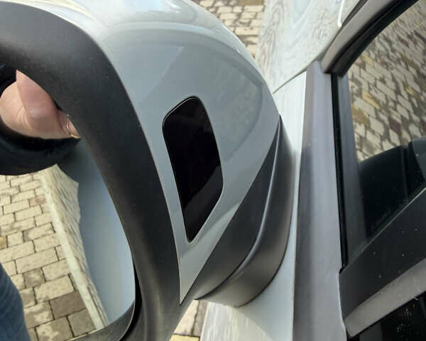 Серый Фольксваген Туарег, объемом двигателя 3 л и пробегом 230 тыс. км за 21900 $, фото 13 на Automoto.ua