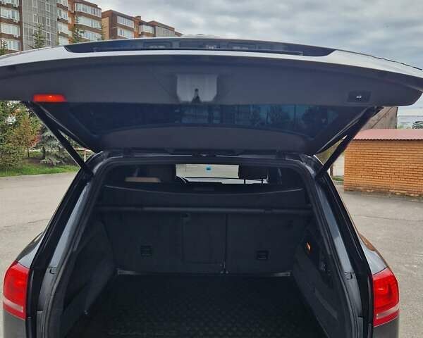 Сірий Фольксваген Туарег, об'ємом двигуна 3 л та пробігом 137 тис. км за 25900 $, фото 15 на Automoto.ua