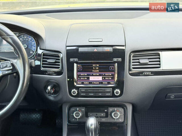 Сірий Фольксваген Туарег, об'ємом двигуна 3.6 л та пробігом 264 тис. км за 13900 $, фото 17 на Automoto.ua