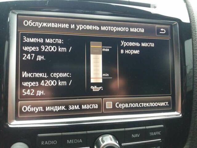 Сірий Фольксваген Туарег, об'ємом двигуна 2.97 л та пробігом 245 тис. км за 21000 $, фото 46 на Automoto.ua