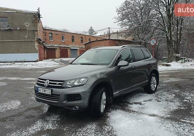 Сірий Фольксваген Туарег, об'ємом двигуна 2.97 л та пробігом 202 тис. км за 21500 $, фото 4 на Automoto.ua