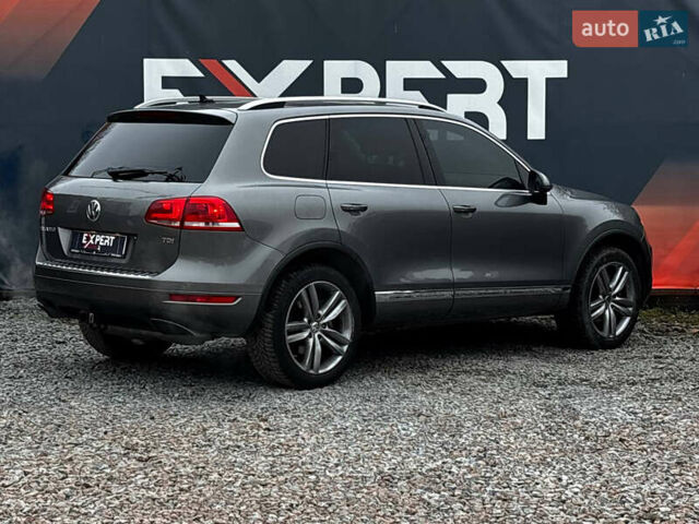 Сірий Фольксваген Туарег, об'ємом двигуна 2.97 л та пробігом 250 тис. км за 21500 $, фото 34 на Automoto.ua