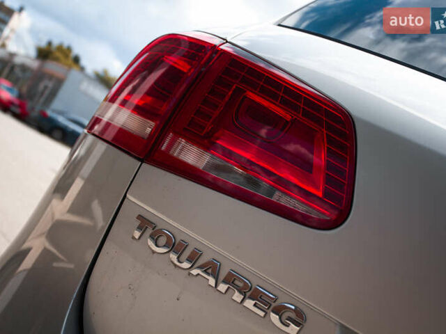Сірий Фольксваген Туарег, об'ємом двигуна 2.97 л та пробігом 225 тис. км за 18500 $, фото 10 на Automoto.ua