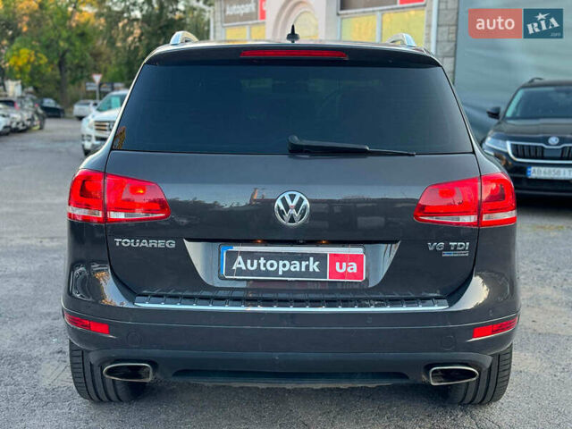 Сірий Фольксваген Туарег, об'ємом двигуна 3 л та пробігом 222 тис. км за 21290 $, фото 8 на Automoto.ua