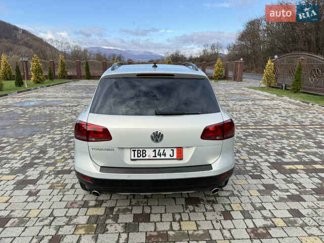 Серый Фольксваген Туарег, объемом двигателя 3 л и пробегом 230 тыс. км за 21900 $, фото 7 на Automoto.ua