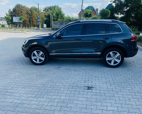 Сірий Фольксваген Туарег, об'ємом двигуна 2.97 л та пробігом 267 тис. км за 21499 $, фото 4 на Automoto.ua