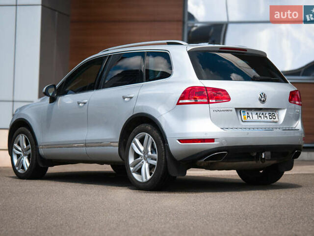 Сірий Фольксваген Туарег, об'ємом двигуна 2.97 л та пробігом 225 тис. км за 18500 $, фото 6 на Automoto.ua
