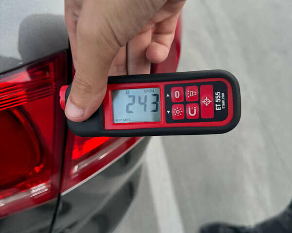 Сірий Фольксваген Туарег, об'ємом двигуна 2.97 л та пробігом 261 тис. км за 19999 $, фото 45 на Automoto.ua