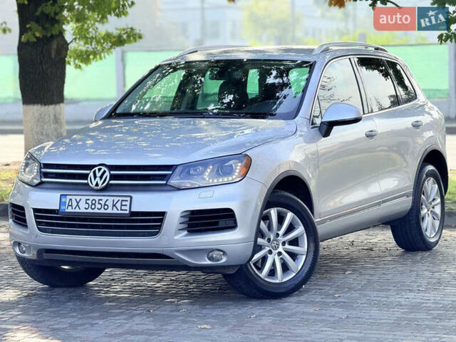 Сірий Фольксваген Туарег, об'ємом двигуна 3.6 л та пробігом 264 тис. км за 13900 $, фото 34 на Automoto.ua