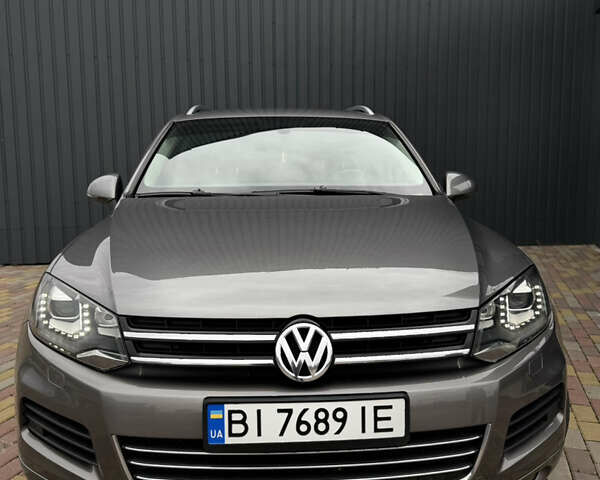 Серый Фольксваген Туарег, объемом двигателя 2.97 л и пробегом 360 тыс. км за 17500 $, фото 12 на Automoto.ua