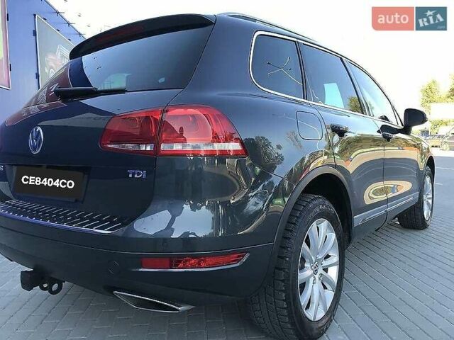 Серый Фольксваген Туарег, объемом двигателя 2.97 л и пробегом 177 тыс. км за 22000 $, фото 4 на Automoto.ua