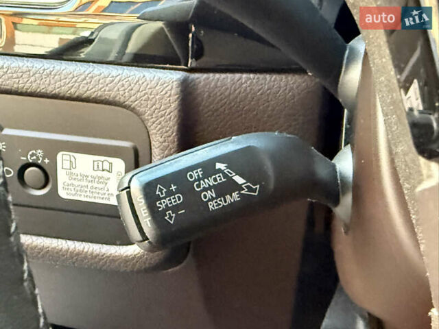 Сірий Фольксваген Туарег, об'ємом двигуна 2.97 л та пробігом 169 тис. км за 24900 $, фото 33 на Automoto.ua