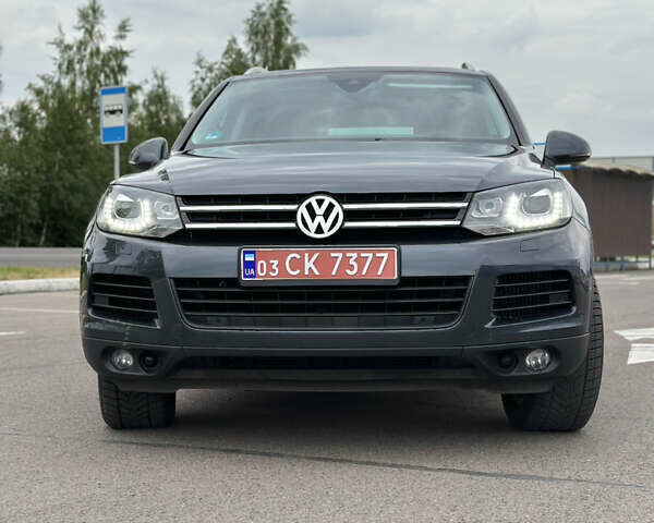 Серый Фольксваген Туарег, объемом двигателя 0 л и пробегом 211 тыс. км за 21450 $, фото 4 на Automoto.ua