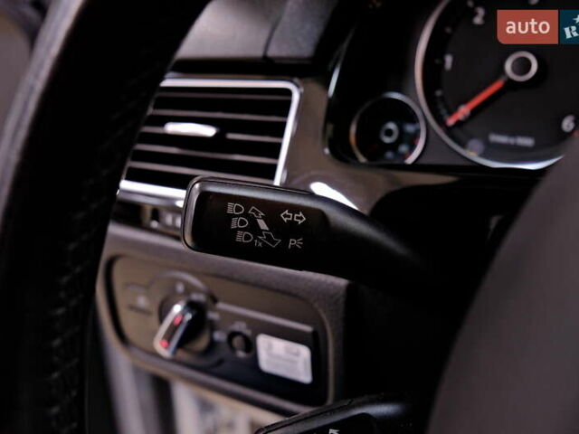 Серый Фольксваген Туарег, объемом двигателя 3 л и пробегом 219 тыс. км за 17900 $, фото 20 на Automoto.ua