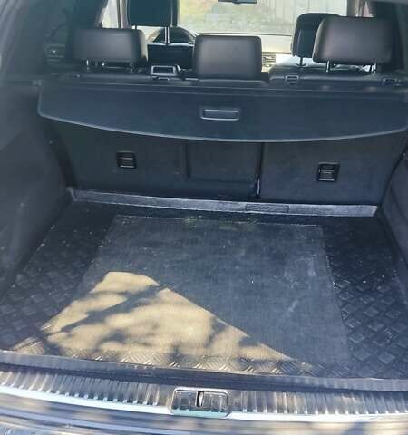 Серый Фольксваген Туарег, объемом двигателя 3 л и пробегом 319 тыс. км за 17500 $, фото 7 на Automoto.ua