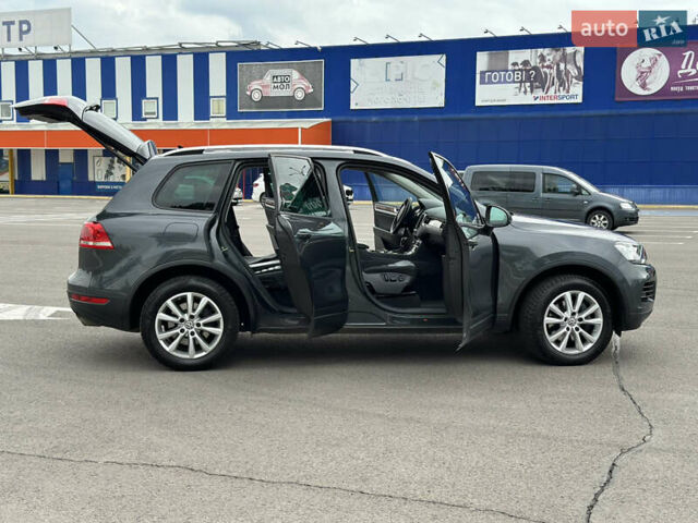 Серый Фольксваген Туарег, объемом двигателя 0 л и пробегом 211 тыс. км за 21450 $, фото 31 на Automoto.ua