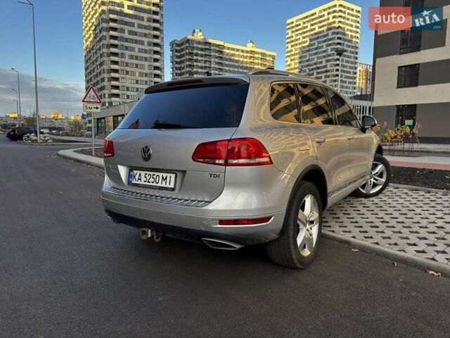 Фольксваген Туарег 2013 у Києві на Automoto.ua Сірий Фольксваген Туарег, об'ємом двигуна 2.97 л та пробігом 238 тис. км за 17000 $, фото 5 на Automoto.ua