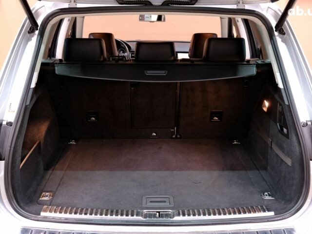 Серый Фольксваген Туарег, объемом двигателя 3 л и пробегом 219 тыс. км за 17900 $, фото 8 на Automoto.ua