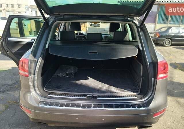 Серый Фольксваген Туарег, объемом двигателя 3.6 л и пробегом 54 тыс. км за 21000 $, фото 9 на Automoto.ua