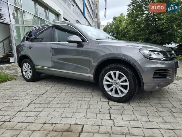 Сірий Фольксваген Туарег, об'ємом двигуна 2.97 л та пробігом 263 тис. км за 18790 $, фото 3 на Automoto.ua