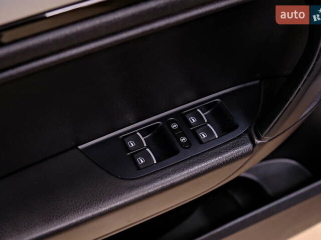 Серый Фольксваген Туарег, объемом двигателя 3 л и пробегом 219 тыс. км за 17900 $, фото 15 на Automoto.ua