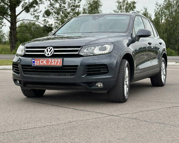 Серый Фольксваген Туарег, объемом двигателя 0 л и пробегом 211 тыс. км за 21450 $, фото 1 на Automoto.ua
