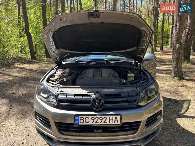 Серый Фольксваген Туарег, объемом двигателя 2.97 л и пробегом 224 тыс. км за 28086 $, фото 11 на Automoto.ua