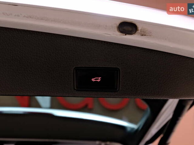 Серый Фольксваген Туарег, объемом двигателя 3 л и пробегом 219 тыс. км за 17900 $, фото 50 на Automoto.ua