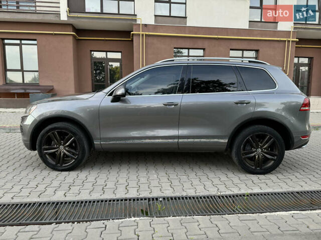 Серый Фольксваген Туарег, объемом двигателя 2.97 л и пробегом 261 тыс. км за 18000 $, фото 5 на Automoto.ua