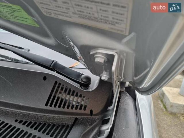 Фольксваген Туарег 2013 в Ровно на Automoto.ua Серый Фольксваген Туарег, объемом двигателя 3 л и пробегом 311 тыс. км за 20999 $, фото 12 на Automoto.ua