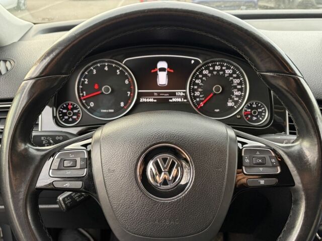 Серый Фольксваген Туарег, объемом двигателя 3.6 л и пробегом 278 тыс. км за 14200 $, фото 7 на Automoto.ua