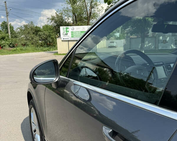 Сірий Фольксваген Туарег, об'ємом двигуна 2.97 л та пробігом 229 тис. км за 19800 $, фото 6 на Automoto.ua