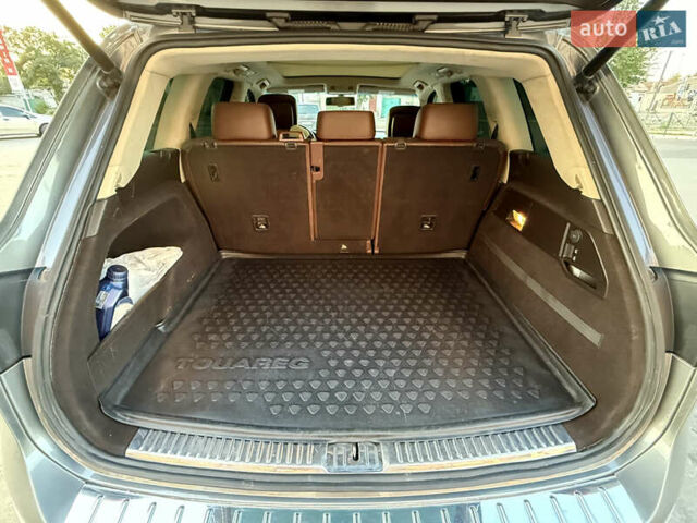 Сірий Фольксваген Туарег, об'ємом двигуна 2.97 л та пробігом 169 тис. км за 24900 $, фото 37 на Automoto.ua