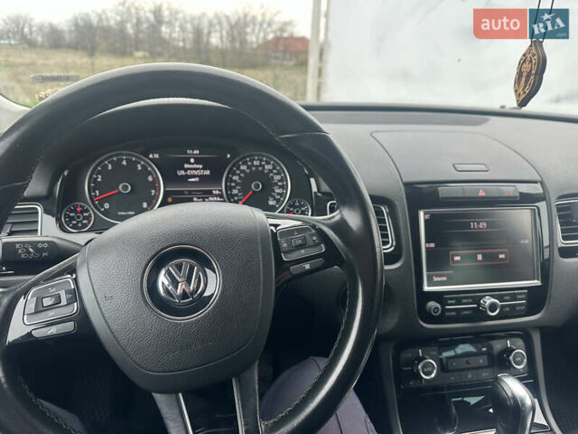 Серый Фольксваген Туарег, объемом двигателя 3.6 л и пробегом 303 тыс. км за 15800 $, фото 11 на Automoto.ua