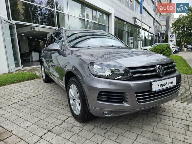 Сірий Фольксваген Туарег, об'ємом двигуна 2.97 л та пробігом 263 тис. км за 18790 $, фото 2 на Automoto.ua