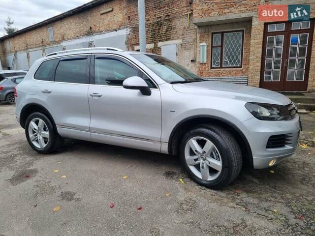 Фольксваген Туарег 2013 в Ровно на Automoto.ua Серый Фольксваген Туарег, объемом двигателя 3 л и пробегом 311 тыс. км за 20999 $, фото 22 на Automoto.ua