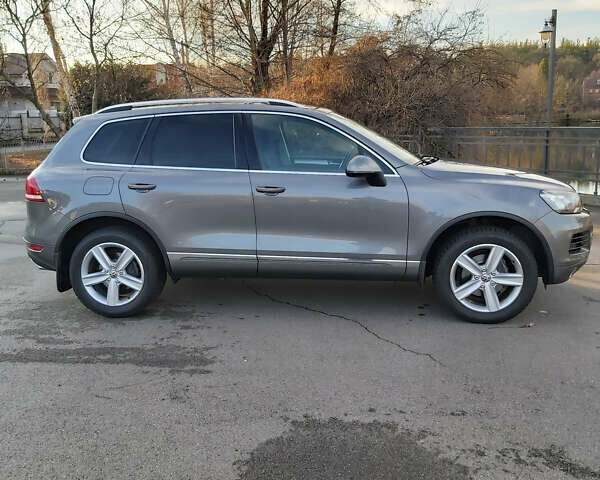 Сірий Фольксваген Туарег, об'ємом двигуна 3 л та пробігом 84 тис. км за 28331 $, фото 8 на Automoto.ua