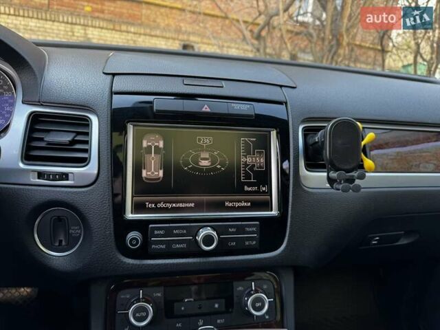 Фольксваген Туарег 2013 у Києві на Automoto.ua Сірий Фольксваген Туарег, об'ємом двигуна 2.97 л та пробігом 238 тис. км за 17000 $, фото 21 на Automoto.ua