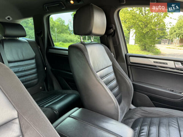 Сірий Фольксваген Туарег, об'ємом двигуна 2.97 л та пробігом 229 тис. км за 19800 $, фото 15 на Automoto.ua