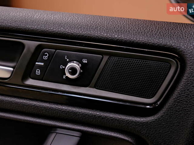 Серый Фольксваген Туарег, объемом двигателя 3 л и пробегом 219 тыс. км за 17900 $, фото 16 на Automoto.ua