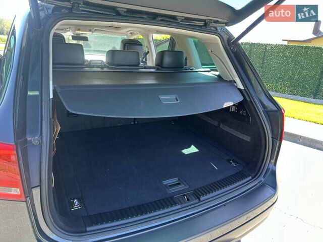 Серый Фольксваген Туарег, объемом двигателя 0 л и пробегом 211 тыс. км за 21450 $, фото 39 на Automoto.ua